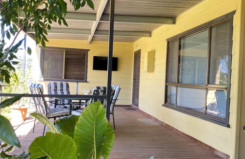 Broken Hill House | Boughtman Cottage 4 beds, sleeps 6