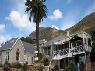 Simon's Town Bed & Breakfast | Boulders Beach Hotel, Cafe and Curio shop
