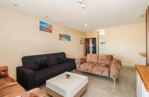 Margate Beach Apartment | Boulevard 108