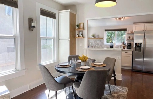 Boulevard Park House | Boulevard Park Bungalow: Walk to Dining & Nightlife