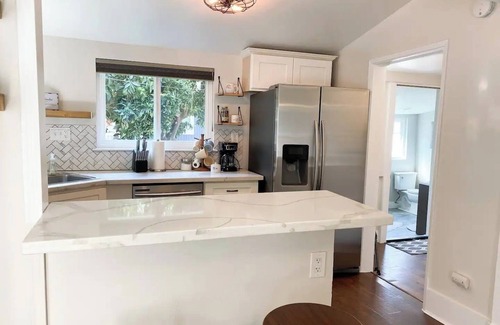 Boulevard Park House | Boulevard Park Bungalow: Walk to Dining & Nightlife