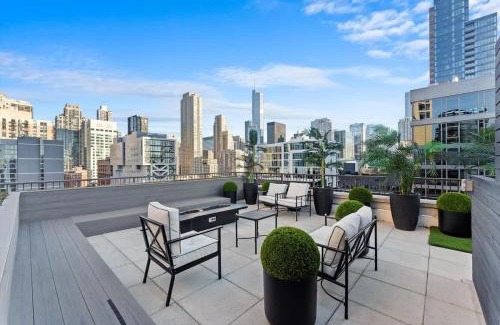 Near North Side Apartment | Boulevard Stays 5 mins to Riverwalk & Mag Mile 03