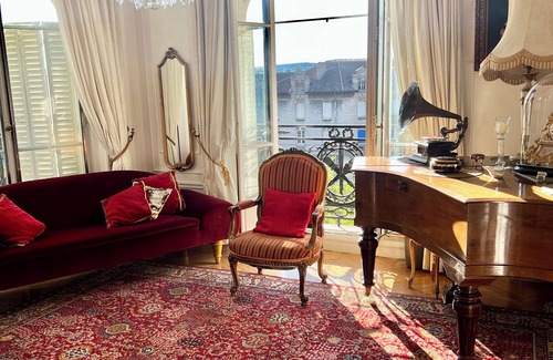 Quartier de la Salpetriere Apartment | Bourgeois apartment