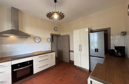 Jaligny-sur-Besbre Cottage | Bourgeois House 1830 with Garden, Pets Allowed