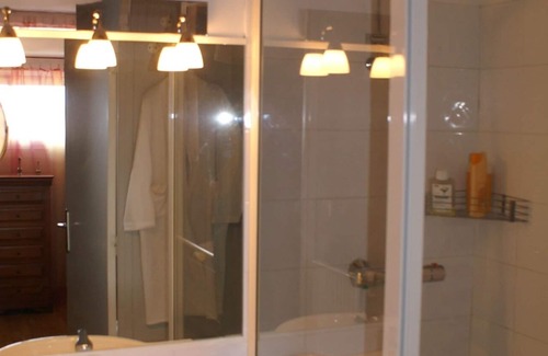 Castres House | Bouriette - The Orange Room 2 per.