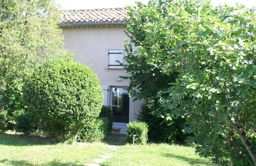Castres House | Bouriette - The Orange Room 2 per.