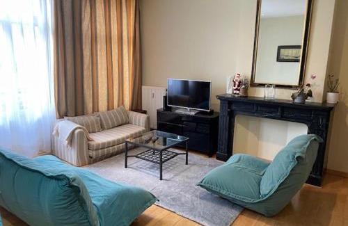Lower Town Apartment | Bourse Grand Place