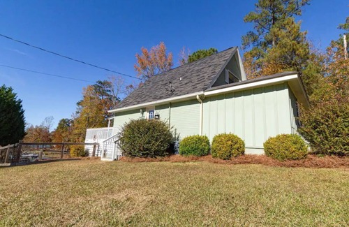 Milledgeville House | ‘Bout Time Vacation - Pet Friendly - Amazing Hot Jacuzzi and Spa Room - Elegant