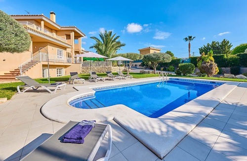 Hoya de los Patos Villa | Boutique Alicante - Five Bedroom Villa, Sleeps 11
