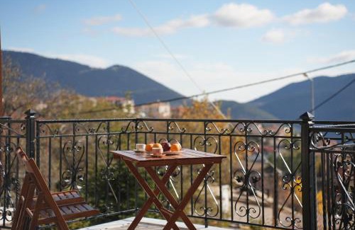 Arachova Apartment | Boutique Arachova Retreat - Peaceful Mountain View