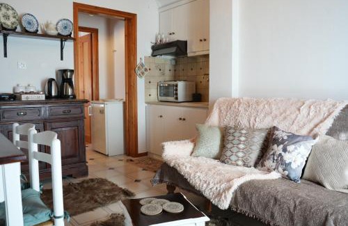 Arachova Apartment | Boutique Arachova Retreat - Peaceful Mountain View