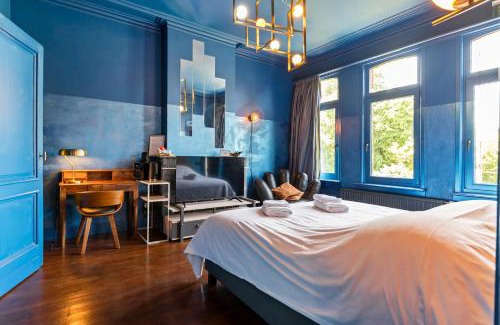 Zurenborg Apartment | Boutique Baron Osy Suites Blue & Third