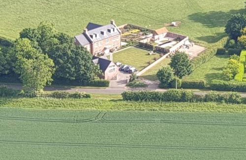 Wilby Apartment | Boutique double room with countryside views