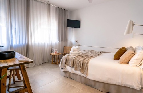 San Ambrosio House | Boutique Guesthouse By La Judería de Vejer | Bienteveo Deluxe with view room