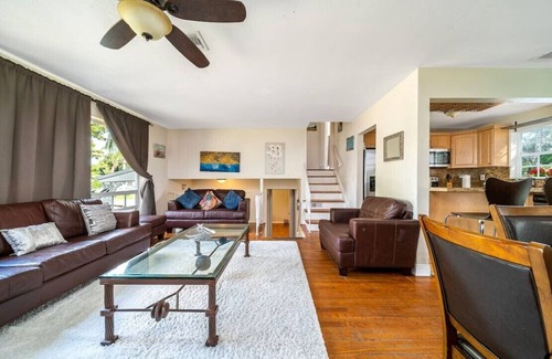 Pembroke Pines House | Boutique Heated Pool, Large Home, Top-Location.