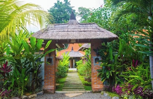 Tukad Mungga Villa | Boutique Honeymoon Villa with private Pool