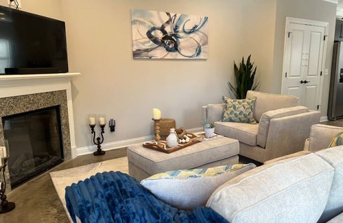 White Bluff House | Boutique New Construction With All the Conveniences You Would Expect