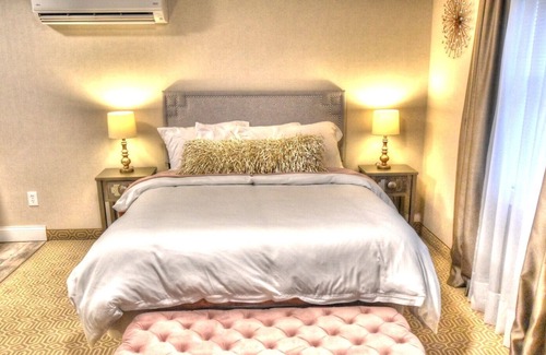 Chautauqua Cabin | Boutique room at the Magnolia Lodge in Chautauqua