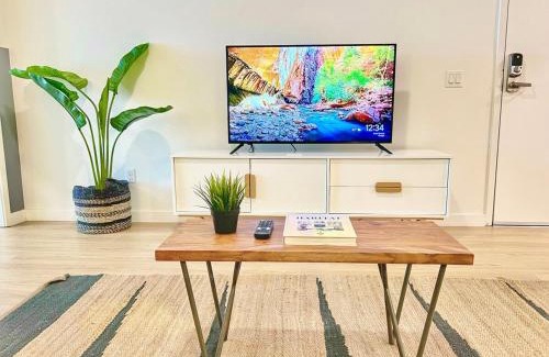 East Village Apartment | Boutique Suite In Downtown San Diego