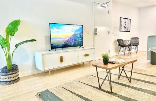 East Village Apartment | Boutique Suite In Downtown San Diego