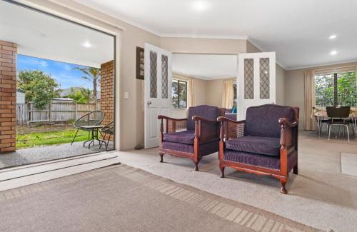 Bowentown House | Bowentown Bach - Waihi Beach Holiday Home