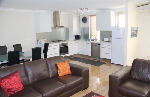 Hamilton Hill House | Boyd Sea View