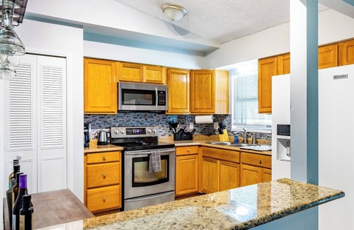 Port Saint Lucie House | BR Tropical Oasis in Port St Lucie