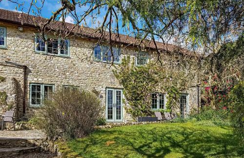 Axminster House | Brabazon - Uk50125