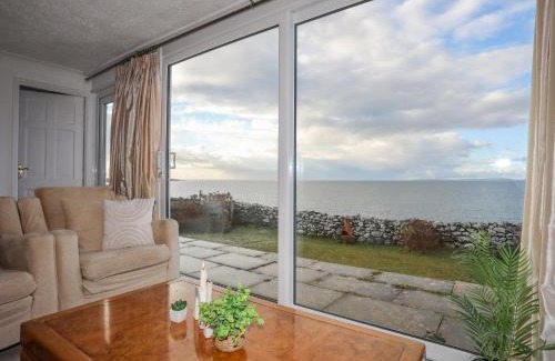 Llandanwg House | Bramble Bank