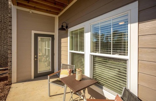 Madison Apartment | Brand New 1-Bed Apt. Walking Distance to Amenities