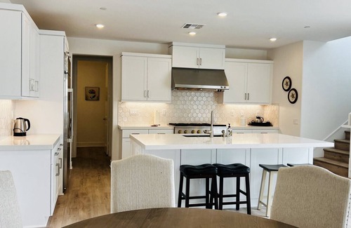 Lake Forest House | brand new 3-bedroom house in the great park in Irvine