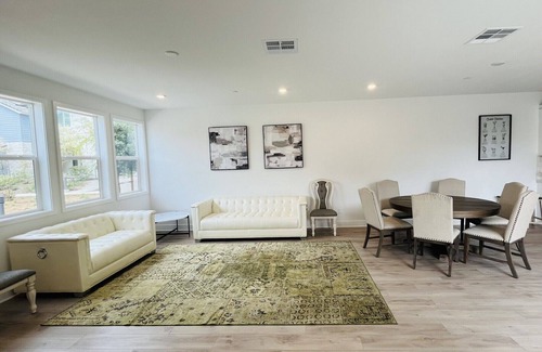 Lake Forest House | brand new 3-bedroom house in the great park in Irvine