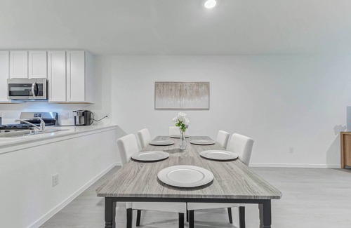 New Caney House | Brand New 4BR house in delightful New Caney near BUSH International Airport