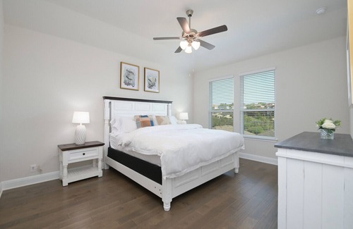 Stone Oak House | Brand new beautiful home in Stone Oak area, 4 bedrooms, 2 baths.