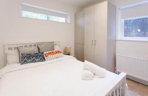Belfast City Centre Apartment | Brand New Boutique Apartment 2