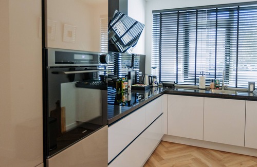 Slotervaart Villa | Brand new bright & luxurious villa in Amsterdam!