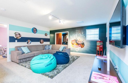 Davenport House | Brand New Butterfly Large Home Away