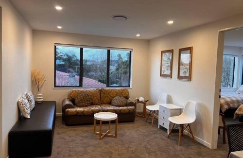 Royal Oak Apartment | Brand New & Central - 3 Bedrooms with 3 En suites