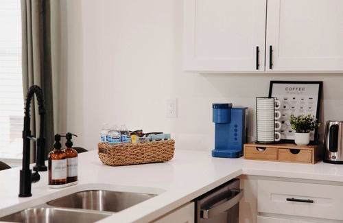 Boiling Springs House | BRAND NEW Charming 3 Bedroom Home near Spartanburg. Pet-Friendly!