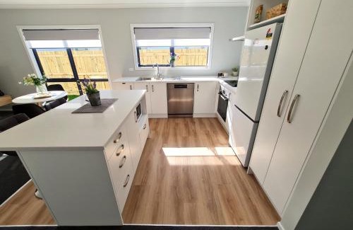 Paraparaumu House | Brand New & Cosy in Kapiti - New 3-Bedrooms 4-Beds in Paraparaumu