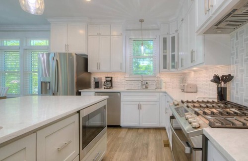 Tranquil Harbour House | Brand New, Gorgeous, 3BR 3.5BA House, Elevator, Dog Friendly, Sleeps 9