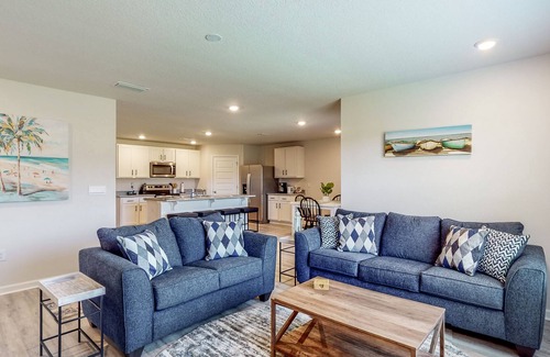 Northwest Pensacola House | Brand-New Home with a Large Yard, Grill, Kitchen
