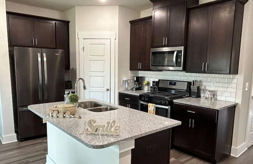 Greer House | BRAND NEW Luxurious Townhome