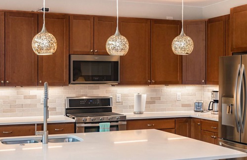 Grand Elk Ranch House | Brand New Luxury Mountain Home- Hot Tub, 3 King Beds, Bunk Beds, EVS car charger