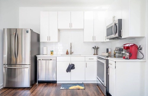 Old Fourth Ward Condo | Brand New Parkview with Balcony in Old Fourth Ward