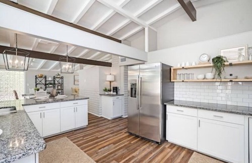 South Sarasota House | Brand new pool home 2 miles to Siesta beach