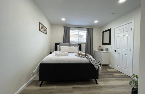 Oxnard Apartment | Brand New Private Apartment Near Beach/Restaurants