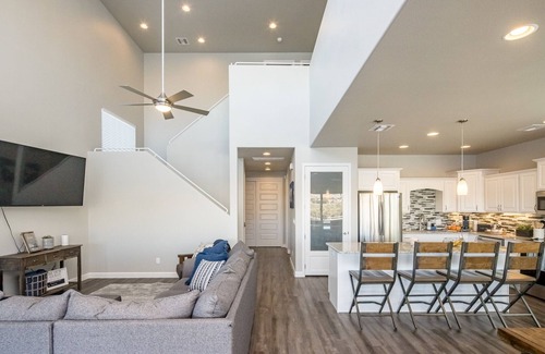 Holiday Shores House | Brand New Riverfront Home with View and only minutes to Laughlin