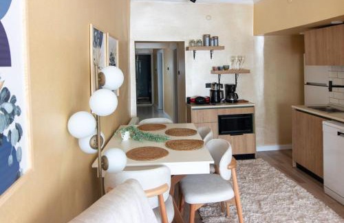 Fatih Apartment | Brand-New Stylish 2BR by the Coast in Yedikule