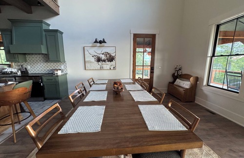 Keslers Cross Lanes House | Brand New! The Barn at Sunset Farm